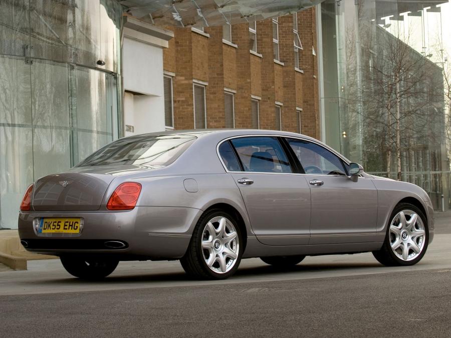  Bentley Continental Flying Spur 2005 года  (UK) (фото 10 из 12)